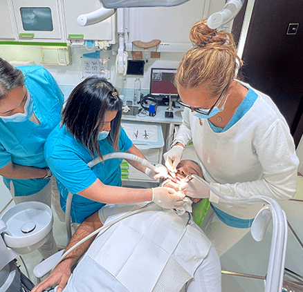 Go To The Experts: Specialist Dental Services In Dubai